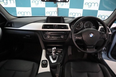 17046BMWSteptronic018-th.jpg