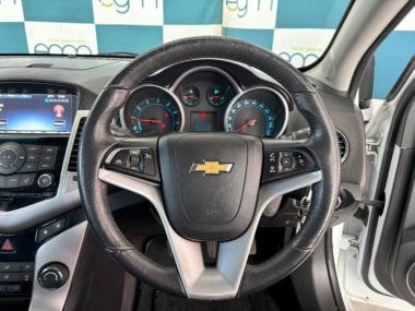 17058CHevroletCruze010-th.jpg