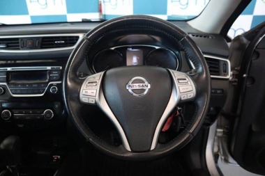 17078NissanXTrail011-th.jpg