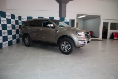 2020 Ford Everest 2.0D Bi-Turbo XLT Auto - ABS, AIRCON, CLIMATE CONTROL, ELECTRIC WINDOWS, LEATHER SEATS, PARK DISTANCE CONTROL, REVERSE CAMERA, SAT NAV, XENON LIGHTS, AIRBAGS, ALARM, CRUISE CONTROL, FULL-SERVICE RECORD, RADIO, BLUETOOTH, USB, CD, SPARE KEYS. Finance available, trade-ins welcome, Rental, T&C'S apply!!!