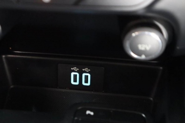 17160FordEverest004-th.jpg