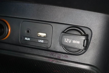 17172KiaSportageV004-th.jpg