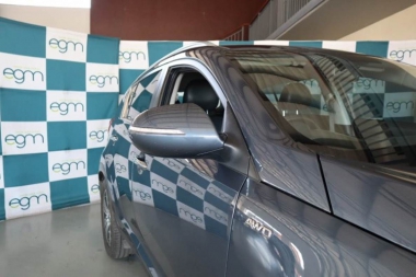17172KiaSportageV015-th.jpg