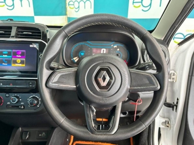 17264RenaultKwid009-th.jpg
