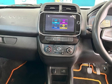 17264RenaultKwid010-th.jpg