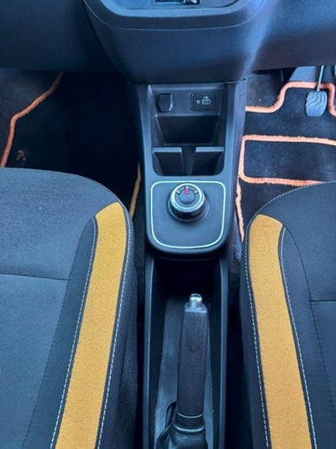 17264RenaultKwid012-th.jpg