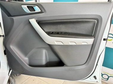 17271FordRanger005-th.jpg