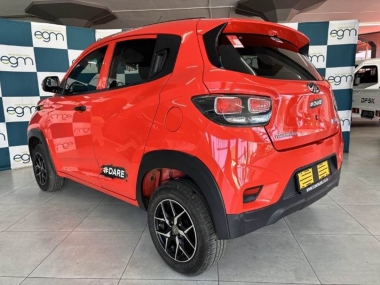 17289MahindraKUV016-th.jpg