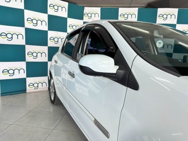 17293RenaultClioIII004-th.jpg