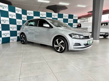 17294VolkswagenPolo001-1-th.jpg