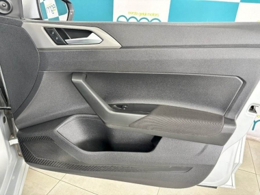 17294VolkswagenPolo005-th.jpg