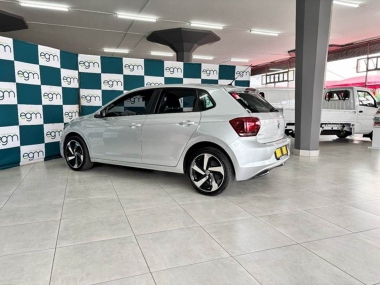 17294VolkswagenPolo013-th.jpg