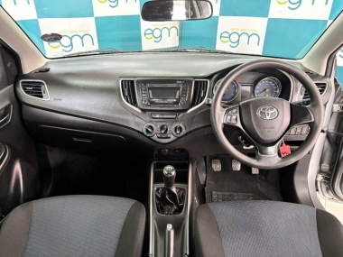 17316ToyotaStarlet008-th.jpg