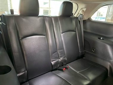 17319DodgeJourney008-th.jpg