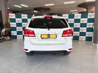 17319DodgeJourney016-th.jpg