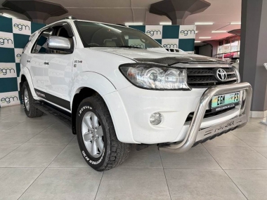 17321ToyotaFortuner003-th.jpg