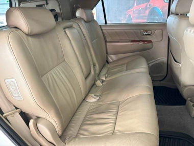 17321ToyotaFortuner007-th.jpg