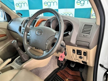 17321ToyotaFortuner009-th.jpg