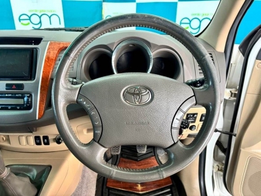 17321ToyotaFortuner010-th.jpg