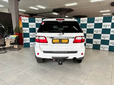 17321ToyotaFortuner020-th.jpg