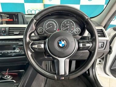 17323BMWAuto011-th.jpg