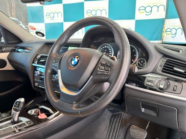 17325BMWX4009-th.jpg