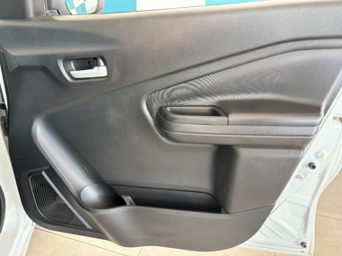 17396SuzukiCelerio005-th.jpg