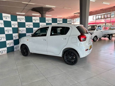 17396SuzukiCelerio014-th.jpg