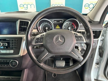 17414MercedesBenzBlueEfficiency011-th.jpg