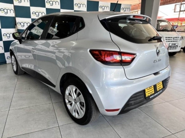 17468RenaultClioAuthentique018-th.jpg