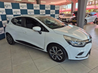 2017 Renault Clio 1.2T Expression (88kW) EDC 5 Door Auto - ABS,AIRCON,ELECTRIC WINDOWS,SAT NAV,AIRBAGS,ALARM,CRUISE CONTROL,FULL-SERVICE RECORD,RADIO,BLUETOOTH,USB,AUX,SPARE KEYS. Finance available, Trade-ins welcome, Delivery country wide, T&C'S apply!!!