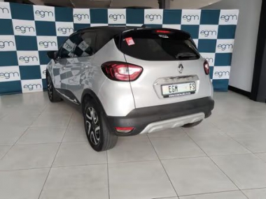 17596RenaultCaptur006-th.jpg