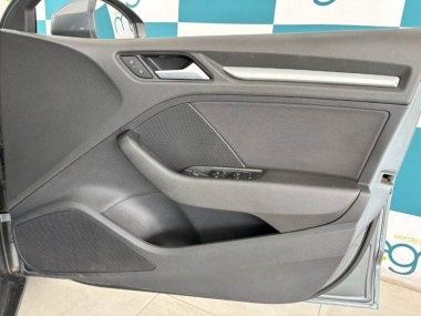 CONSAudiA3Sportback004-th.jpg