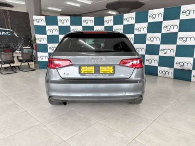 CONSAudiA3Sportback013-th.jpg