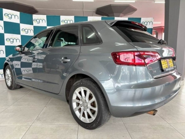CONSAudiA3Sportback014-th.jpg