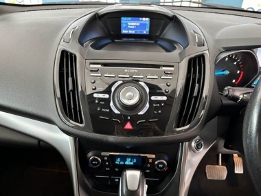 CONSFordKuga011-th.jpg