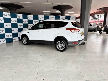 CONSFordKuga014-th.jpg