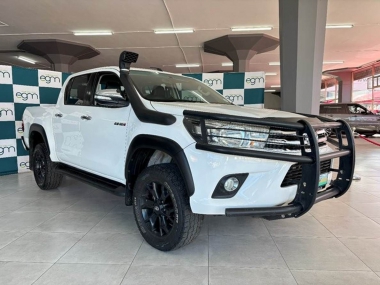 CONSToyotaHilux2.8003-th.jpg